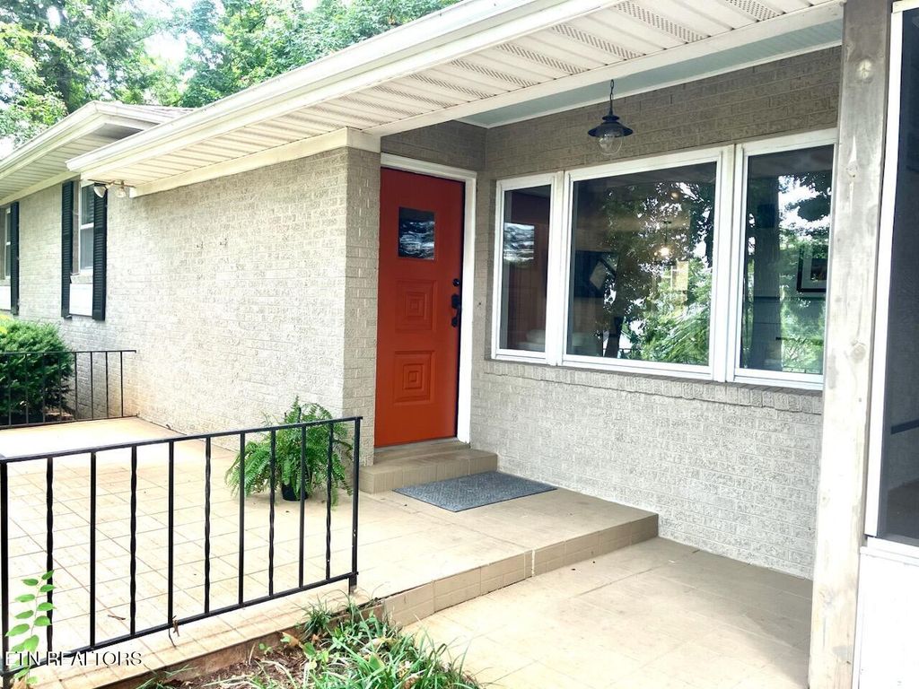 Photo of 11153 Sonja Drive, Knoxville, TN 37934 (MLS # 1310441)