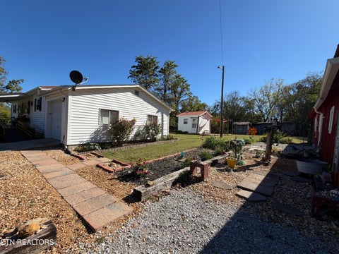 Tiny photo for 841 Yellow Cliff Rd, Jamestown, TN 38556 (MLS # 1359693)