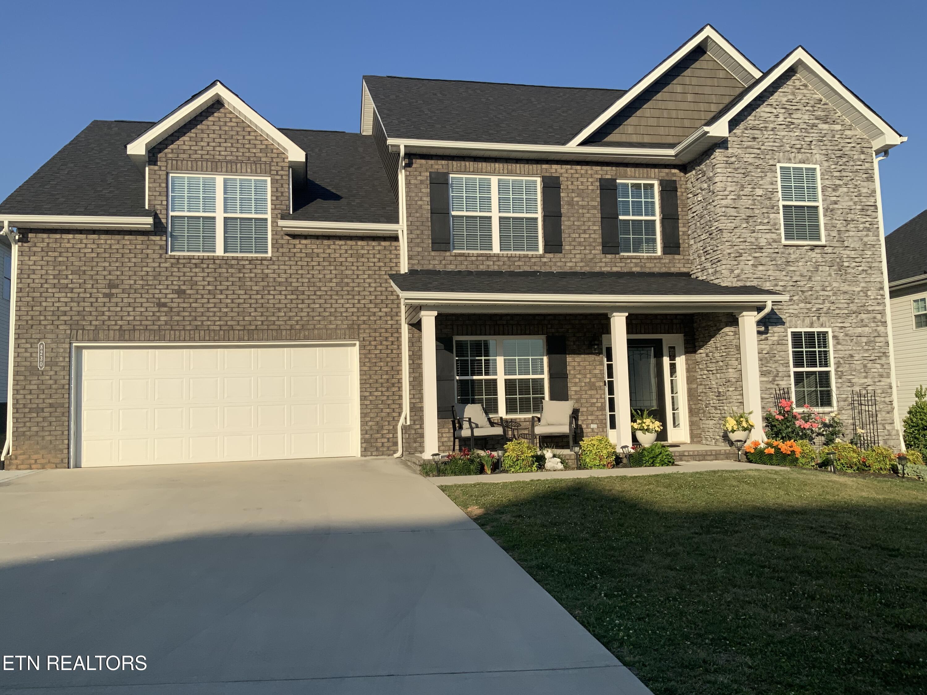 8230 Equinox Lane