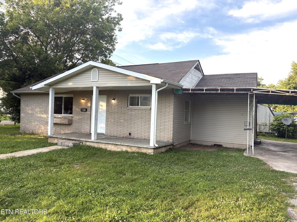Photo of 3400 Wilson Ave, Knoxville, TN 37914 (MLS # 1345369)