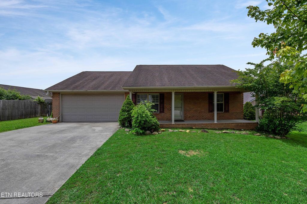 Photo of 4411 Waldon Pond Ln, Corryton, TN 37721 (MLS # 1302851)