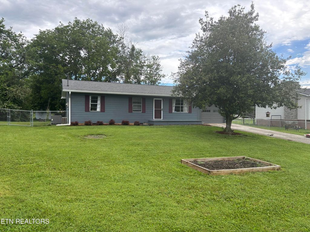 Photo of 640 Baker St, Seymour, TN 37865 (MLS # 1300704)