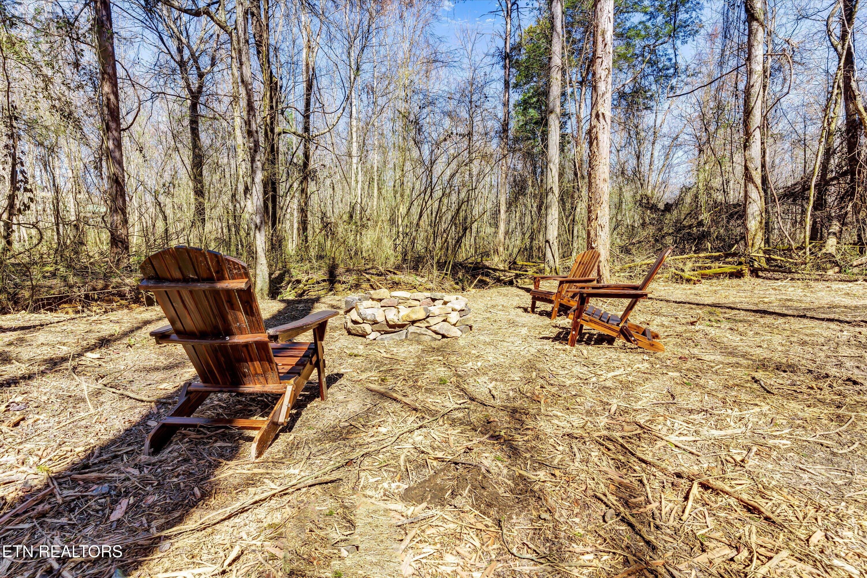 2042 Niles Ferry Rd