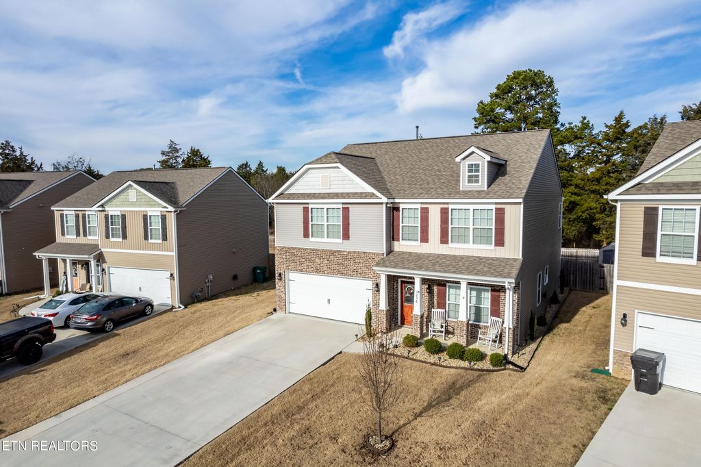 Photo of 1236 Bill Wallace Drive, Friendsville, TN 37737 (MLS # 1249745)