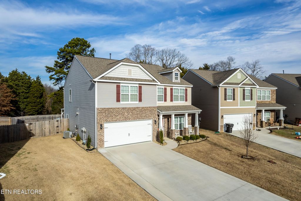 Photo of 1236 Bill Wallace Drive, Friendsville, TN 37737 (MLS # 1249745)