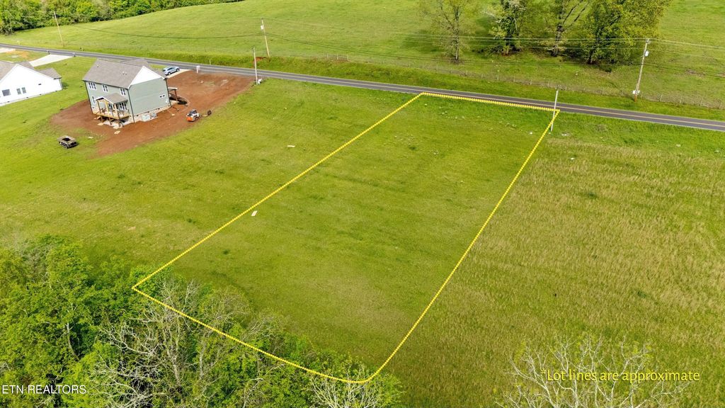 Photo of 326 Roddy Branch Rd, Rockford, TN 37853 (MLS # 1298501)