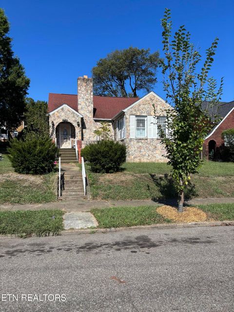 Photo of 2715 Parkview Ave, Knoxville, TN 37914 (MLS # 1317637)