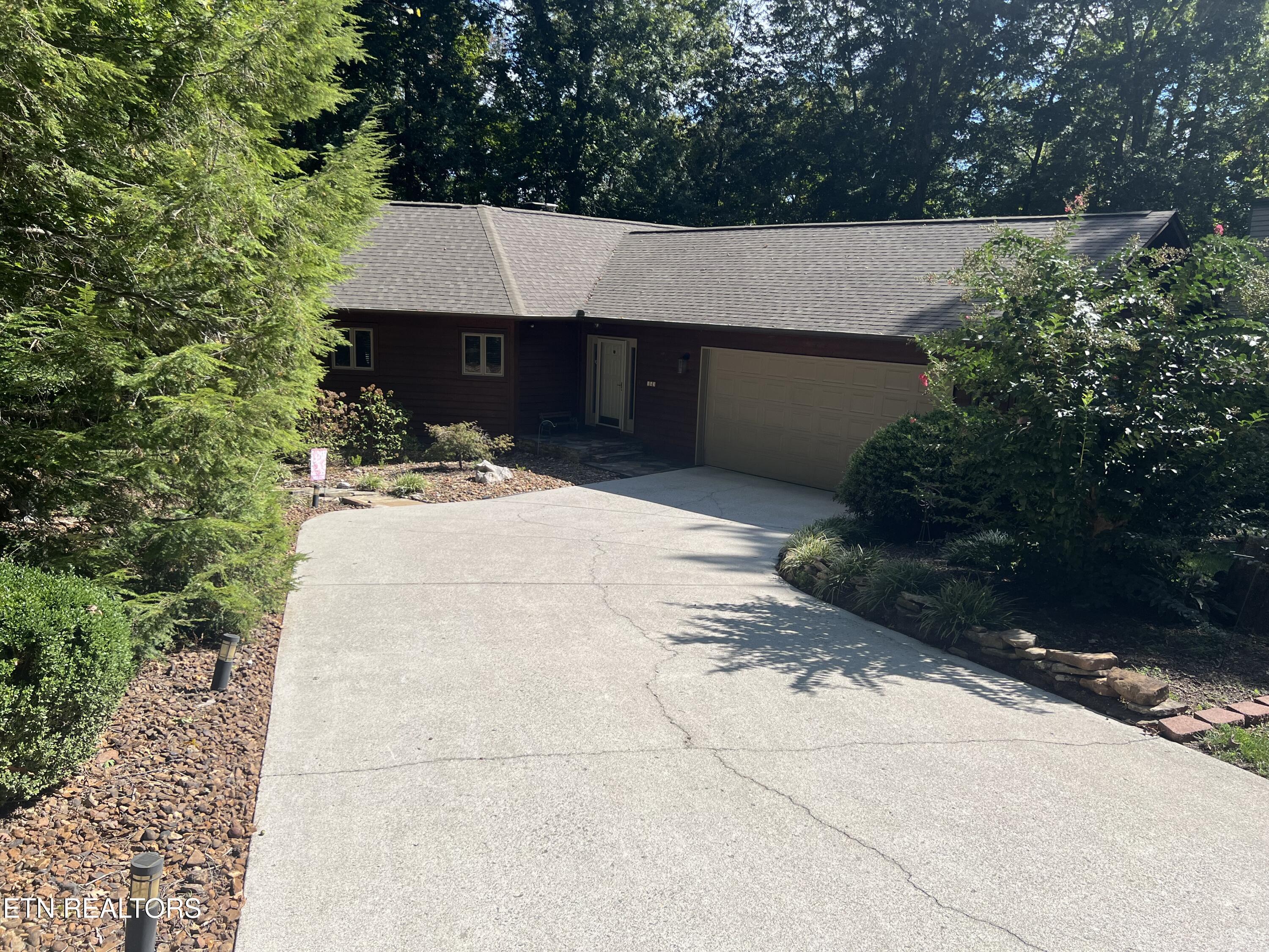 Loudon, Tennessee 37774, United States, 4 Bedrooms Bedrooms, ,3 BathroomsBathrooms,Residential,Active,191897 Loudon, Tennessee 37774, United States, 4 Bedrooms Bedrooms, ,3 BathroomsBathrooms,Residential,Active,191897