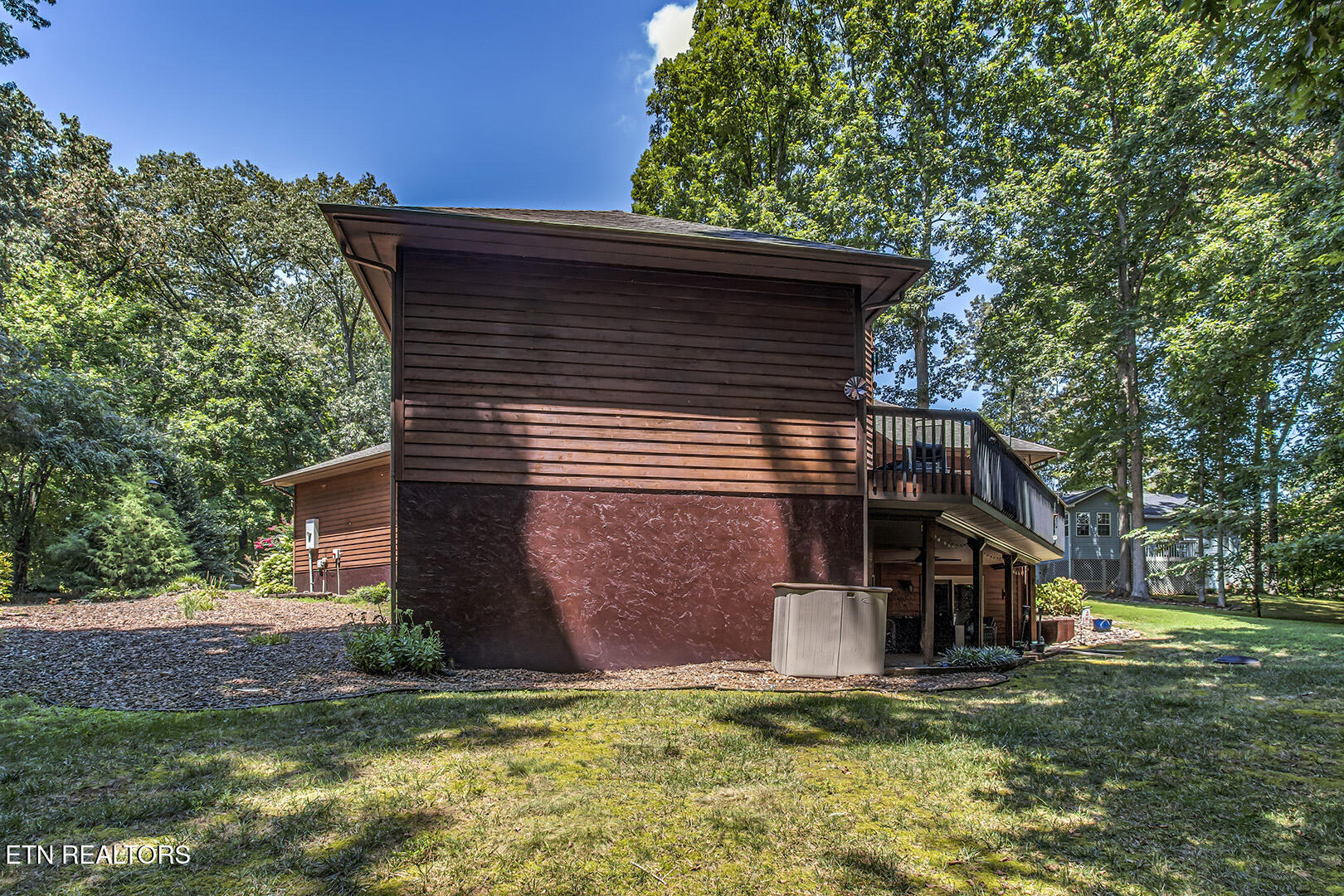 Loudon, Tennessee 37774, United States, 4 Bedrooms Bedrooms, ,3 BathroomsBathrooms,Residential,Active,191897