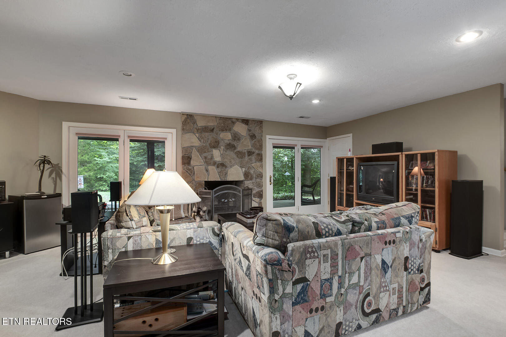 Loudon, Tennessee 37774, United States, 4 Bedrooms Bedrooms, ,3 BathroomsBathrooms,Residential,Active,191897