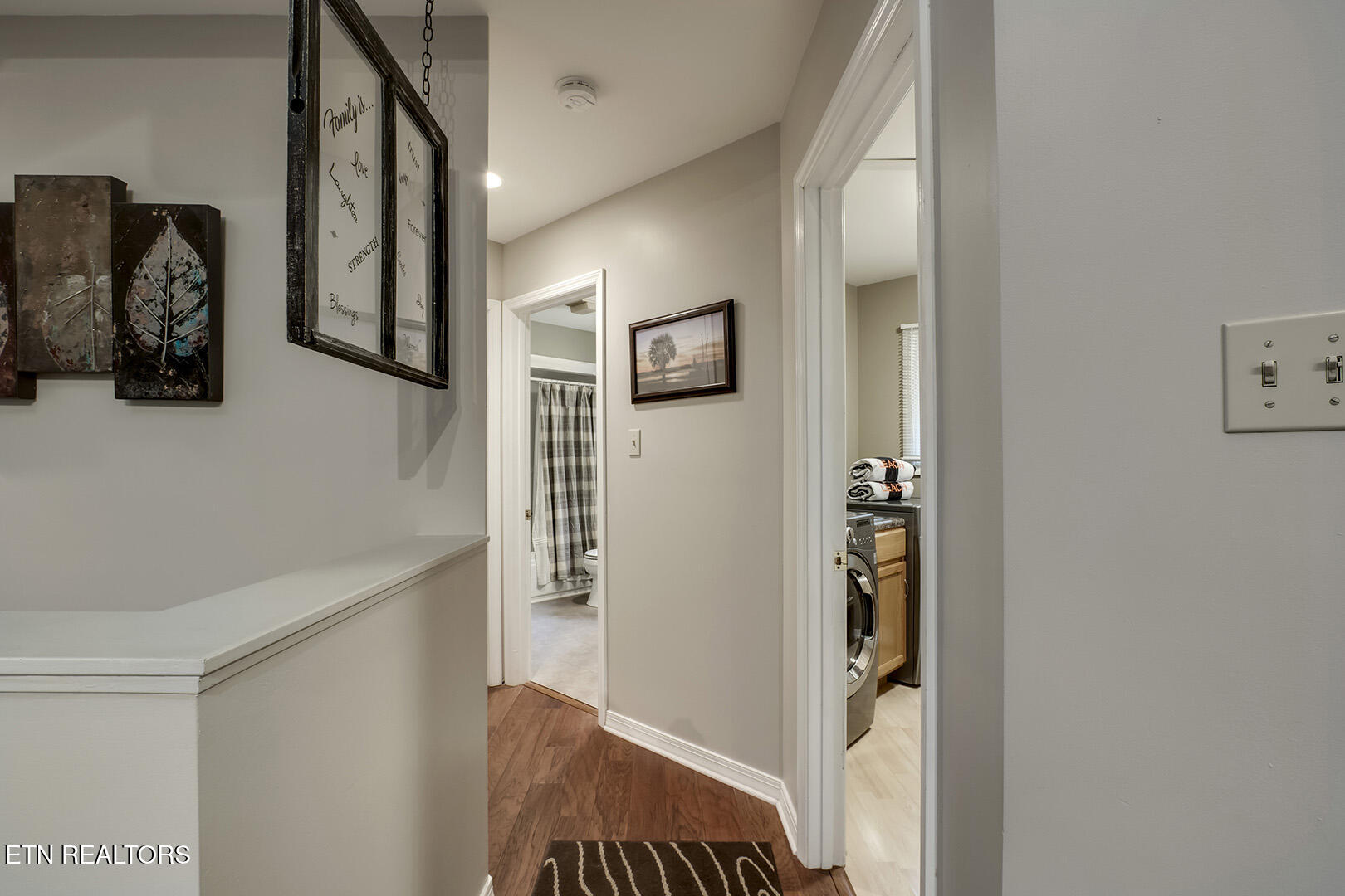 Loudon, Tennessee 37774, United States, 4 Bedrooms Bedrooms, ,3 BathroomsBathrooms,Residential,Active,191897