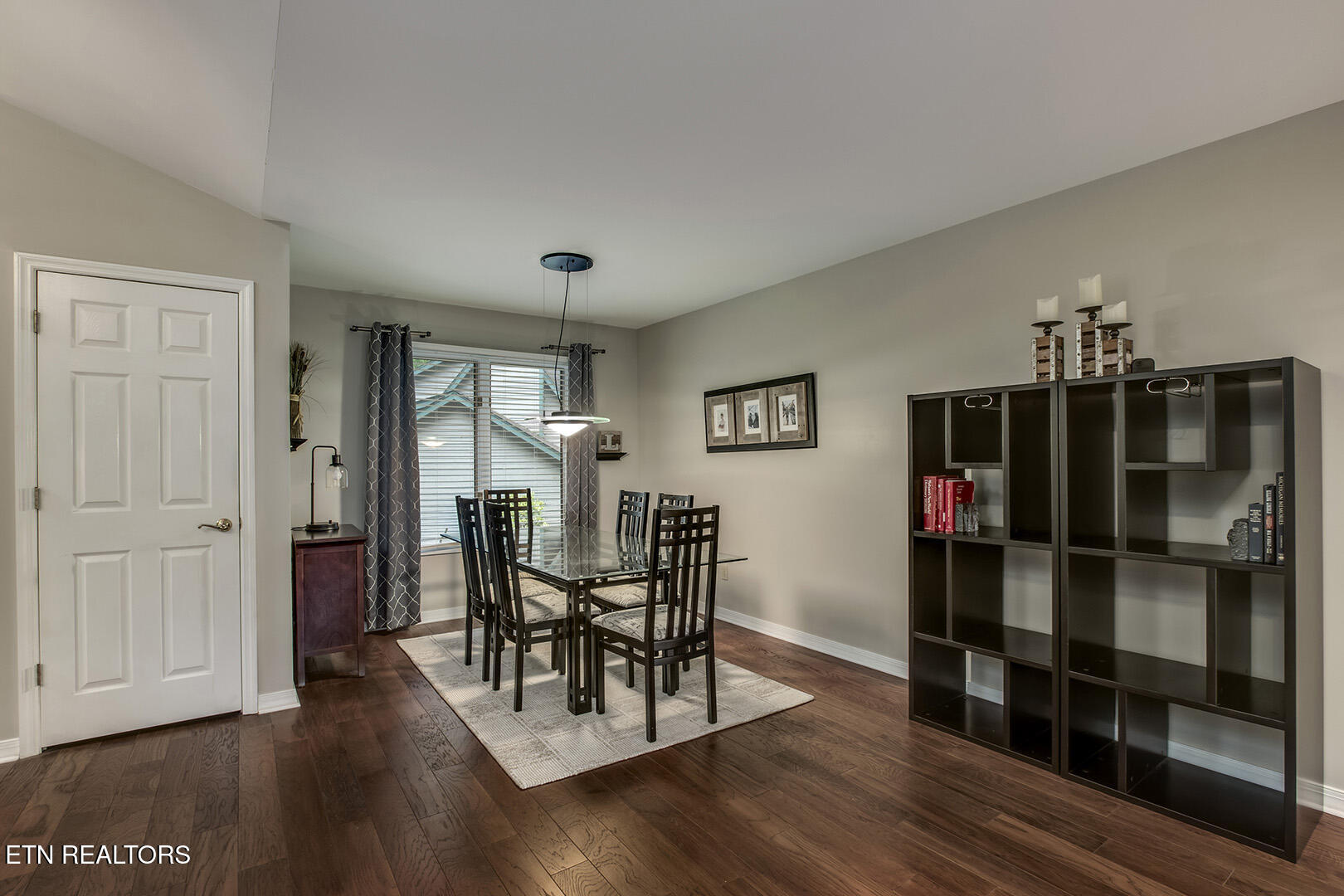 Loudon, Tennessee 37774, United States, 4 Bedrooms Bedrooms, ,3 BathroomsBathrooms,Residential,Active,191897