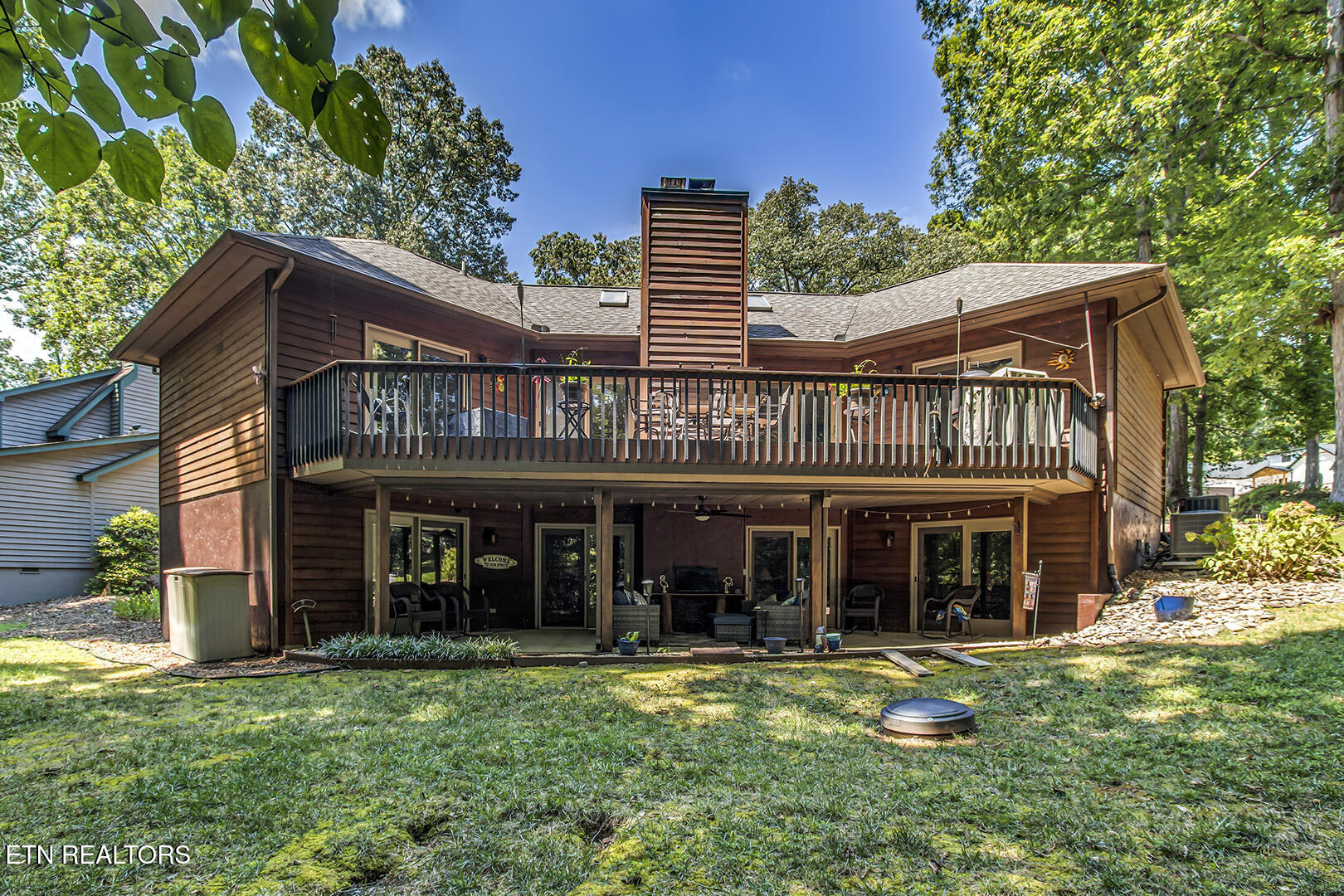 Loudon, Tennessee 37774, United States, 4 Bedrooms Bedrooms, ,3 BathroomsBathrooms,Residential,Active,191897