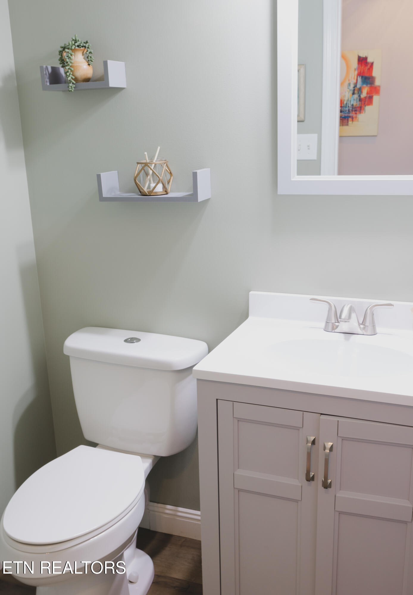 Knoxville, Tennessee 37923, United States, 3 Bedrooms Bedrooms, ,3 BathroomsBathrooms,Residential,Active,239144