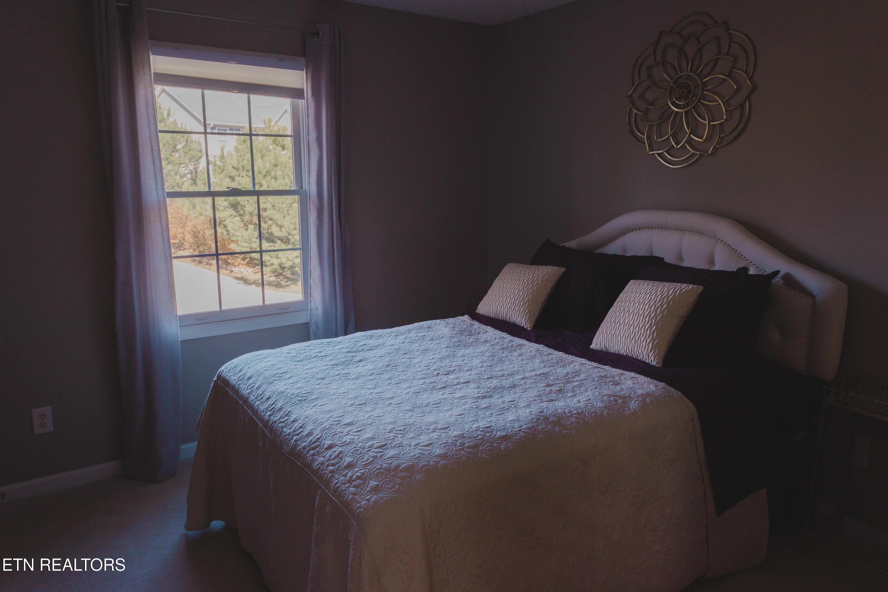 Knoxville, Tennessee 37923, United States, 3 Bedrooms Bedrooms, ,3 BathroomsBathrooms,Residential,Active,239144