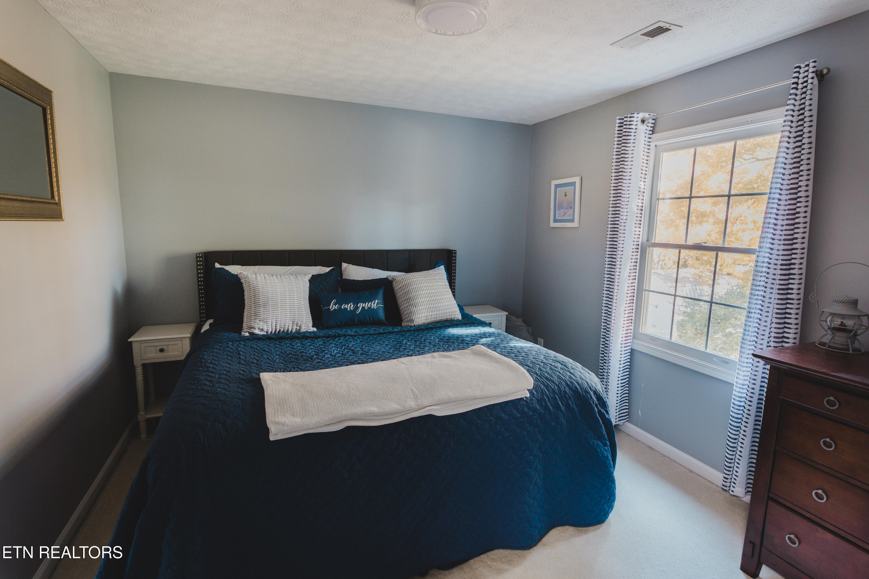 Knoxville, Tennessee 37923, United States, 3 Bedrooms Bedrooms, ,3 BathroomsBathrooms,Residential,Active,239144