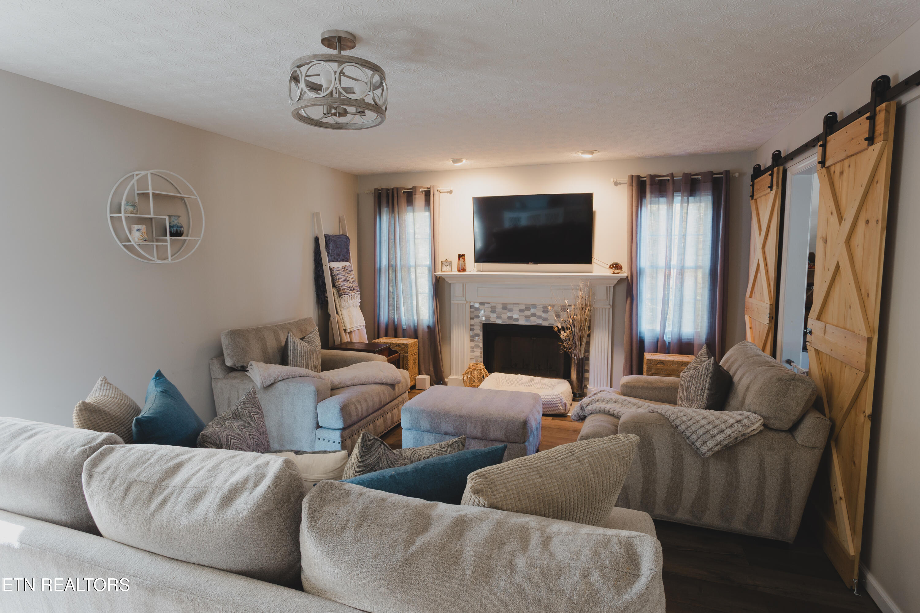 Knoxville, Tennessee 37923, United States, 3 Bedrooms Bedrooms, ,3 BathroomsBathrooms,Residential,Active,239144