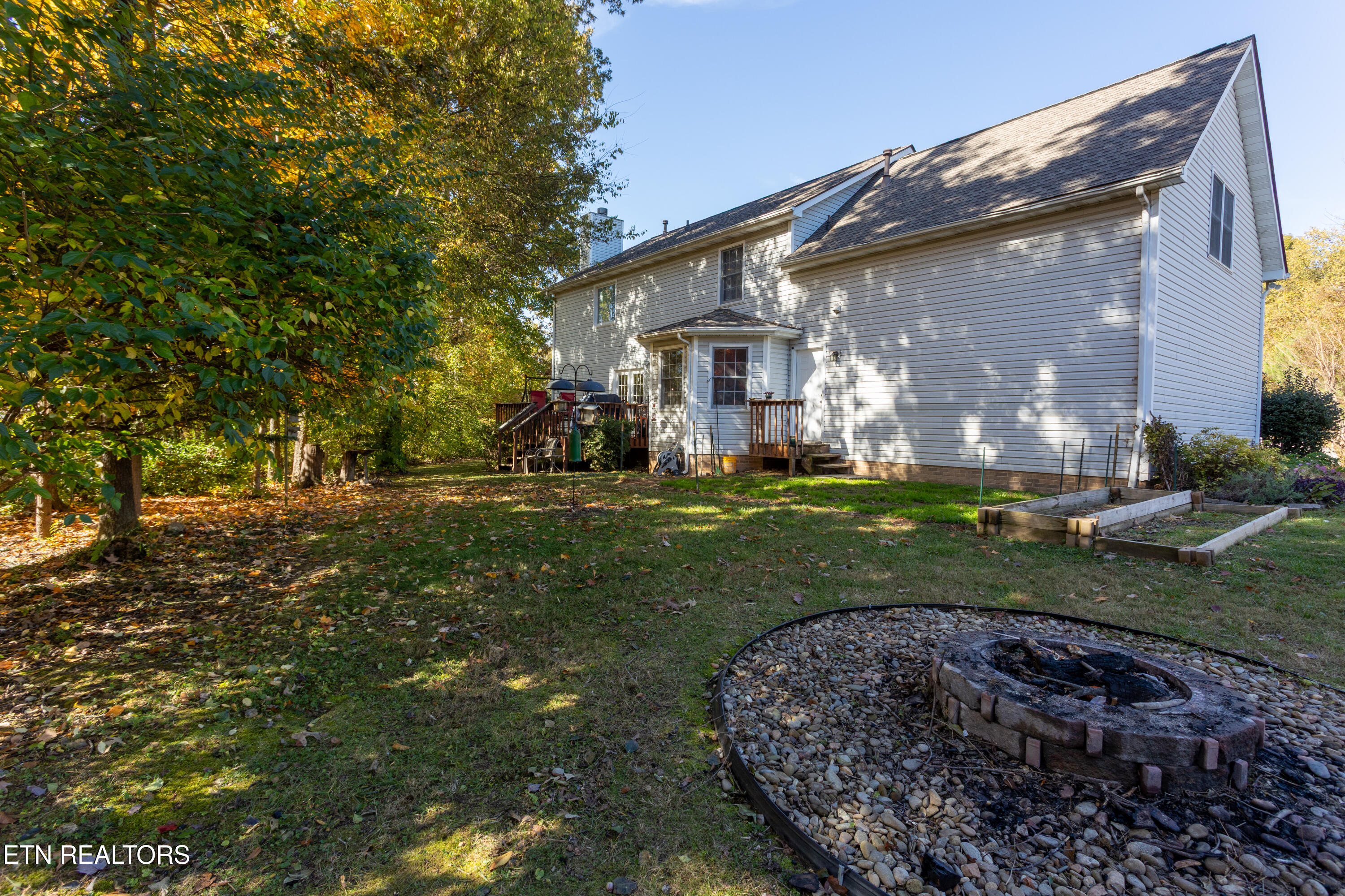 Knoxville, Tennessee 37923, United States, 3 Bedrooms Bedrooms, ,3 BathroomsBathrooms,Residential,Active,239144