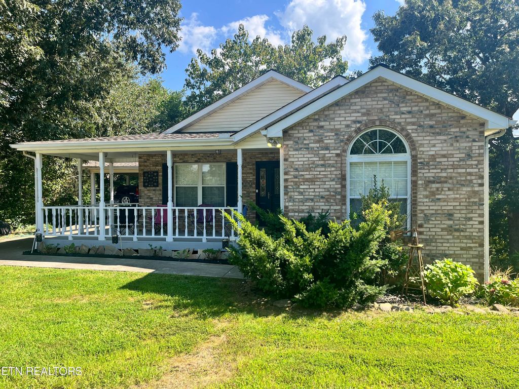 Photo of 511 Cross Creek Circle, Maynardville, TN 37807 (MLS # 1275192)