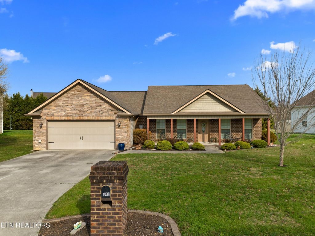 Photo of 813 Commonwealth Ave, Strawberry Plains, TN 37871 (MLS # 1331655)