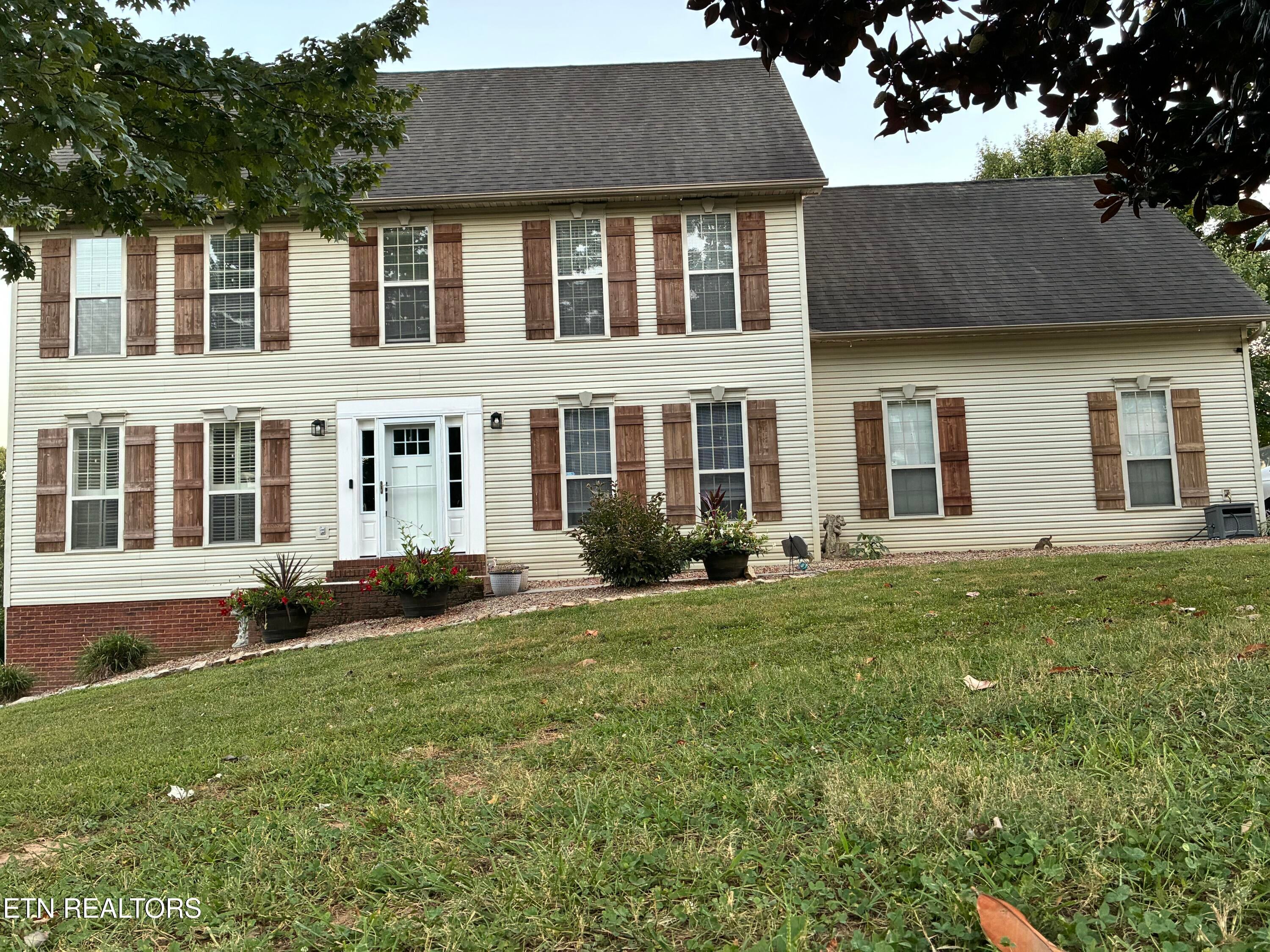 4525 Majestic Magnolia Lane