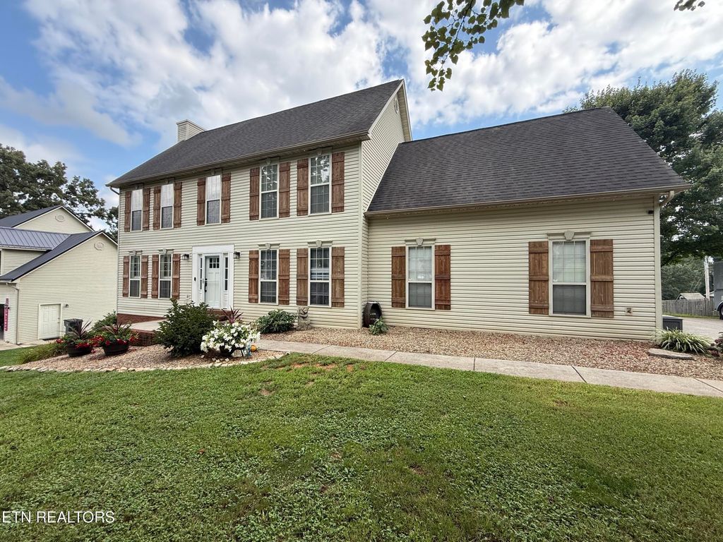 Photo of 4525 Majestic Magnolia Lane, Morristown, TN 37814 (MLS # 1349436)