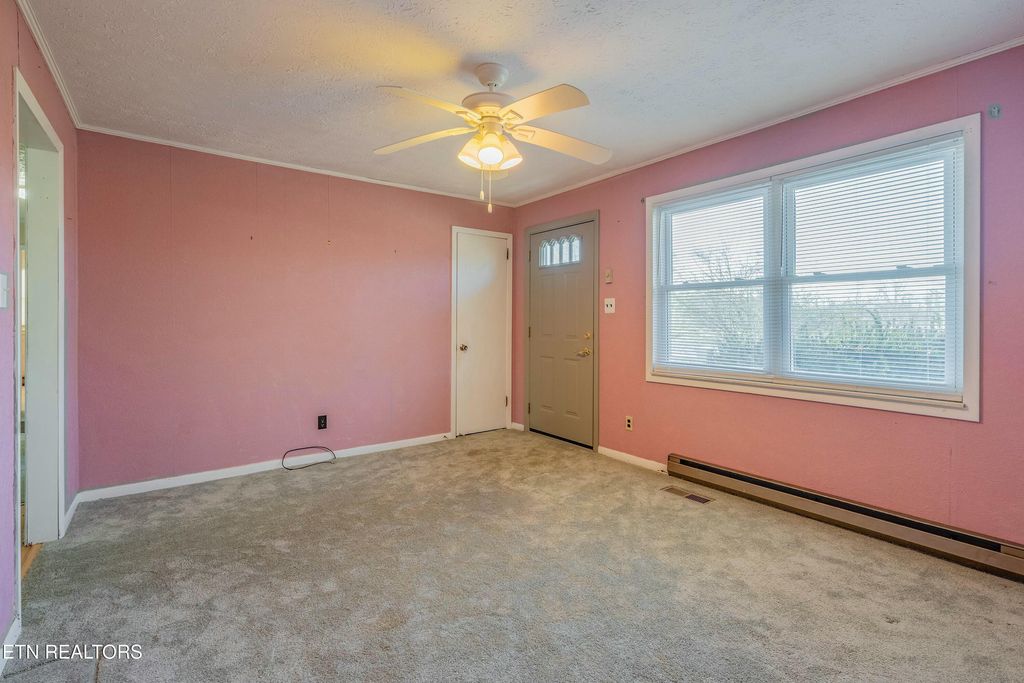 Photo of 1747 Fairview Rd, Oliver Springs, TN 37840 (MLS # 1287990)