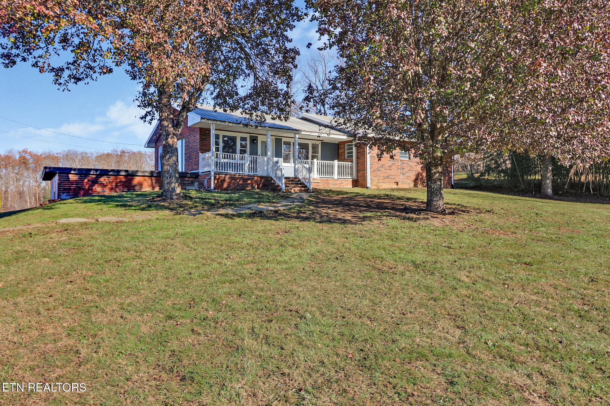 146 S Country Drive