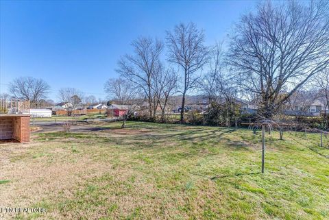 Tiny photo for 503 Glendale Ave, Clinton, TN 37716 (MLS # 1326952)