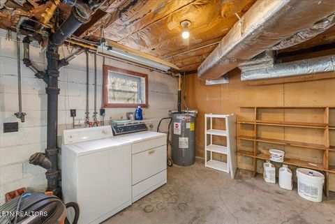 Tiny photo for 503 Glendale Ave, Clinton, TN 37716 (MLS # 1326952)