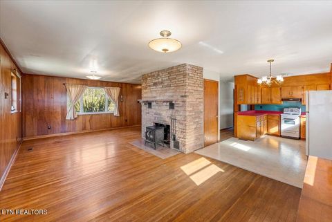 Tiny photo for 503 Glendale Ave, Clinton, TN 37716 (MLS # 1326952)