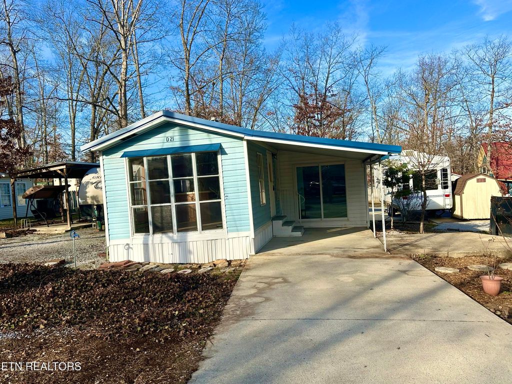 Photo of 69 Apache Tr, Crossville, TN 38572 (MLS # 1289956)