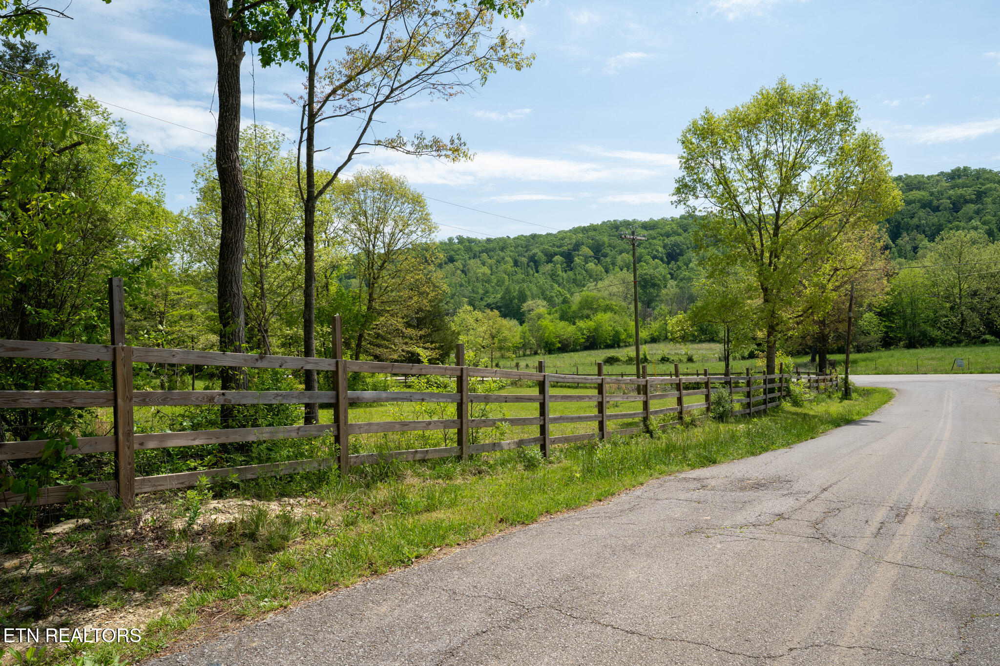 674 Paint Rock Valley Rd