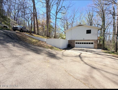 Tiny photo for 1135 W Outer Drive, Oak Ridge, TN 37830 (MLS # 1323902)