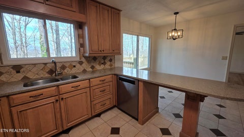 Tiny photo for 1135 W Outer Drive, Oak Ridge, TN 37830 (MLS # 1323902)