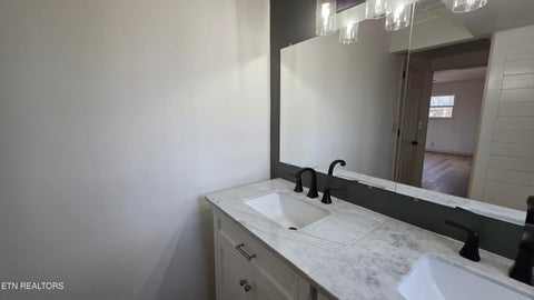 Tiny photo for 1135 W Outer Drive, Oak Ridge, TN 37830 (MLS # 1323902)