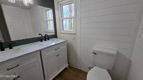 Tiny photo for 1135 W Outer Drive, Oak Ridge, TN 37830 (MLS # 1323902)