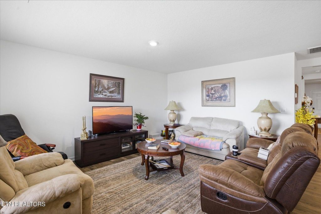 Photo of 1237 Cole Drive, Jefferson City, TN 37760 (MLS # 1330641)