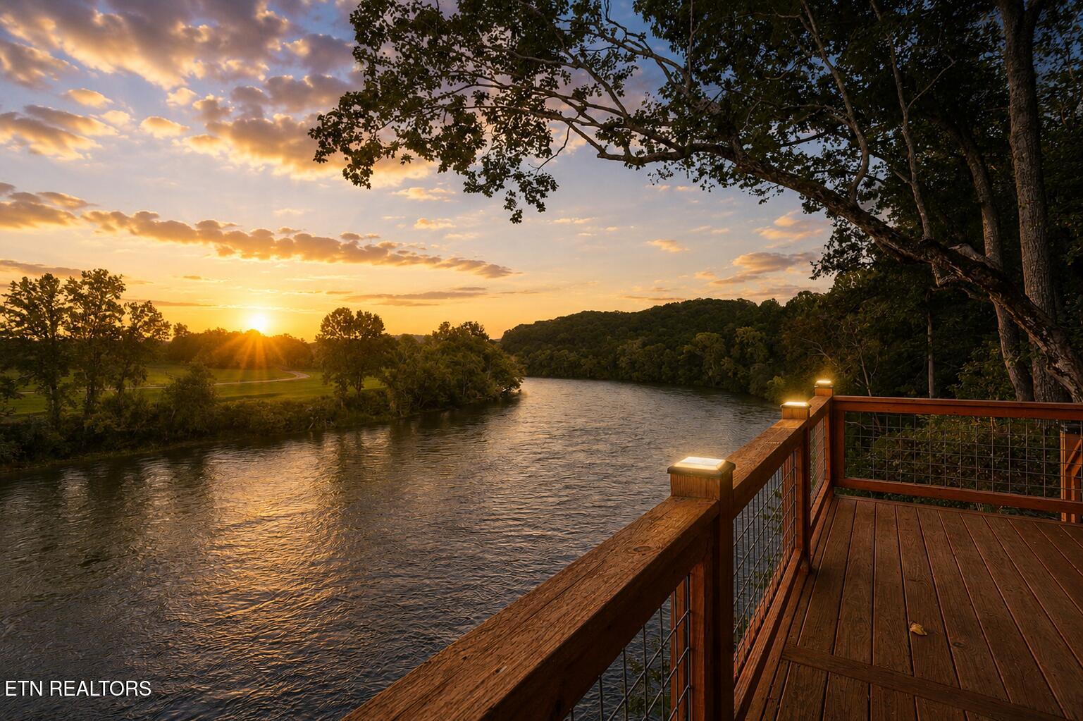 2005 River Mist Circle