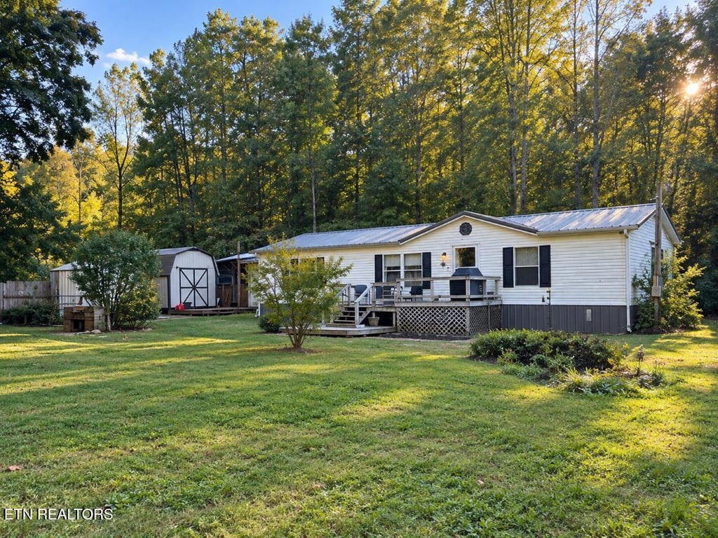 Photo of 853 Whitaker Rd, New Market, TN 37820 (MLS # 1359047)