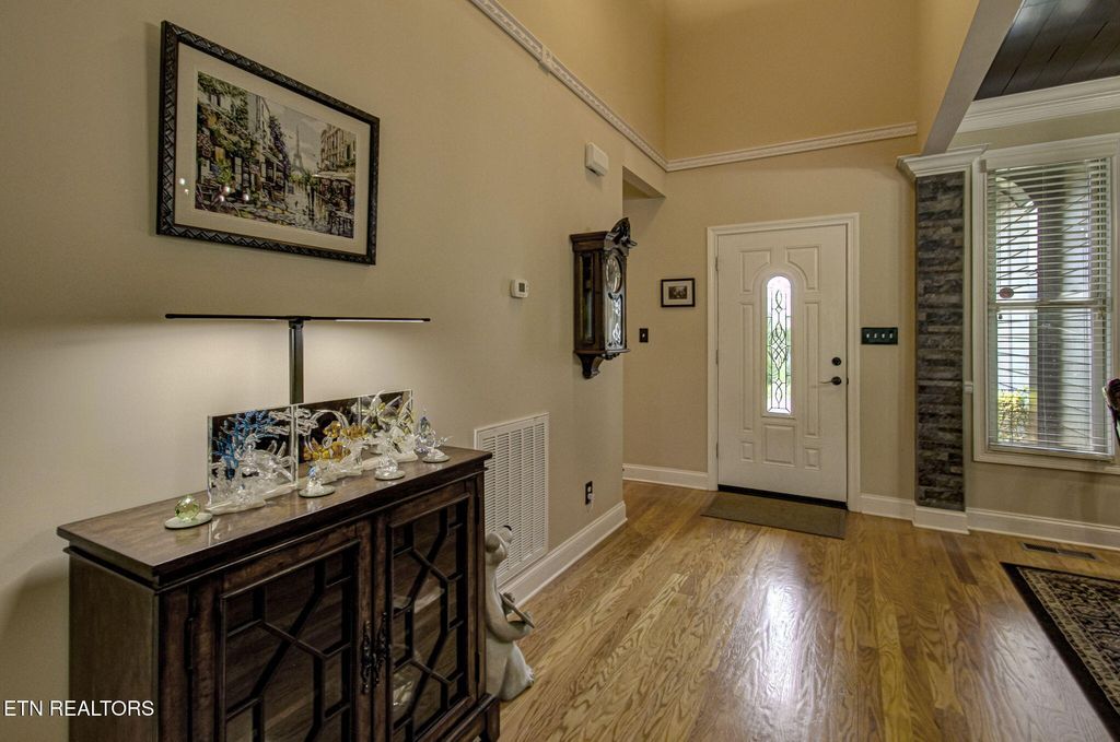 Photo of 220 W Mountain Drive, Rockwood, TN 37854 (MLS # 1296636)