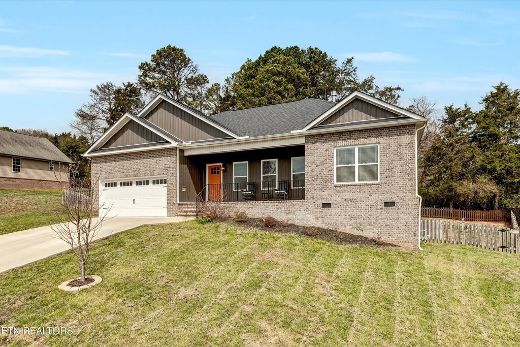 Photo of 6024 Whisper Ridge Lane, Corryton, TN 37721 (MLS # 1256887)