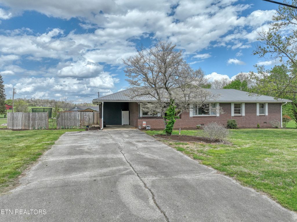 Photo of 1141 TN-95, Greenback, TN 37742 (MLS # 1296362)