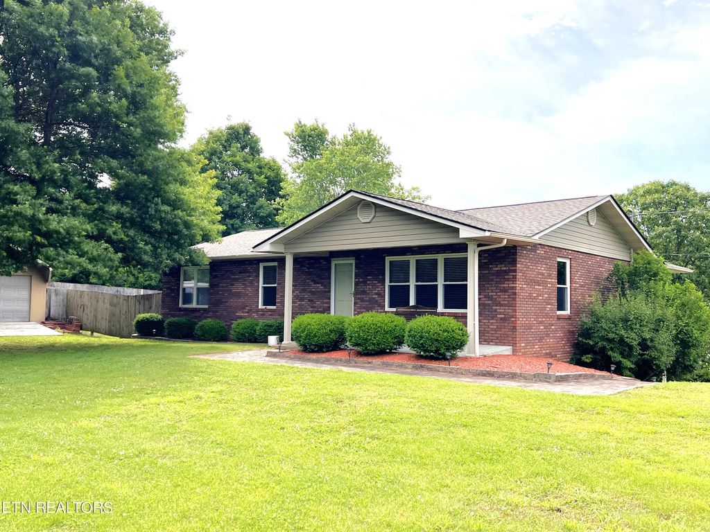 Photo of 1026 Lees Drive, Seymour, TN 37865 (MLS # 1302871)