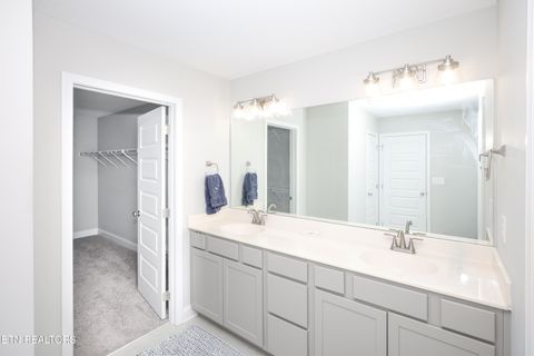 Tiny photo for 342 Broadberry Ave, Oak Ridge, TN 37830 (MLS # 1338873)
