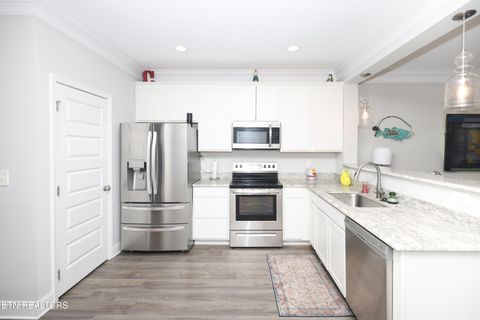 Tiny photo for 342 Broadberry Ave, Oak Ridge, TN 37830 (MLS # 1338873)
