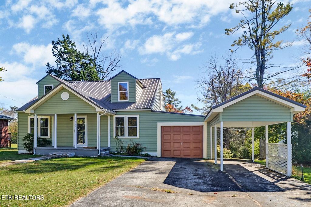 Photo of 211 Old Lantana Rd, Crossville, TN 38555 (MLS # 1338578)
