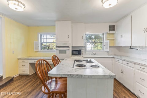 Tiny photo for 600 Mulberry St, Loudon, TN 37774 (MLS # 1358415)