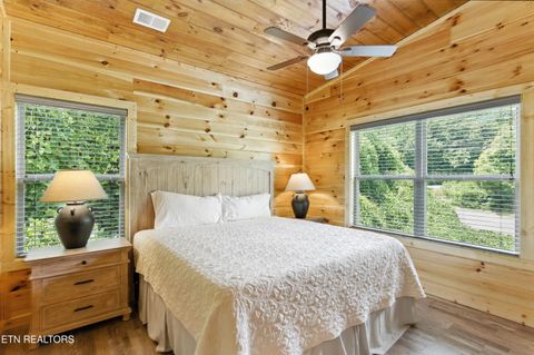 Tiny photo for 576 Dollywood lane Ln #1, Pigeon Forge, TN 37862 (MLS # 1326253)