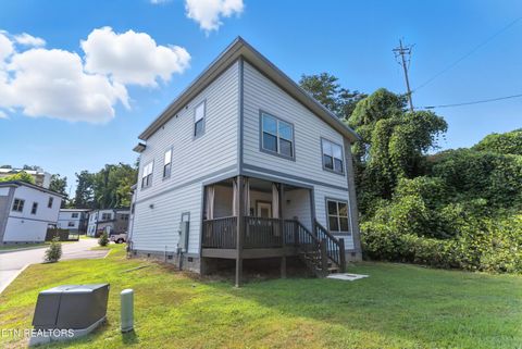 Tiny photo for 576 Dollywood lane Ln #1, Pigeon Forge, TN 37862 (MLS # 1326253)